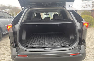 Позашляховик / Кросовер Toyota RAV4 2020 в  фото 14 Позашляховик / Кросовер Toyota RAV4 2020 в