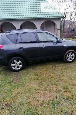 Внедорожник / Кроссовер Toyota RAV4 2006 в Тернополе