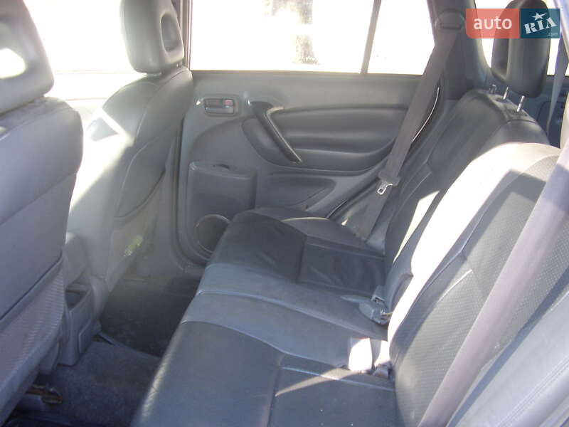 Позашляховик / Кросовер Toyota RAV4 2001 в Трускавці