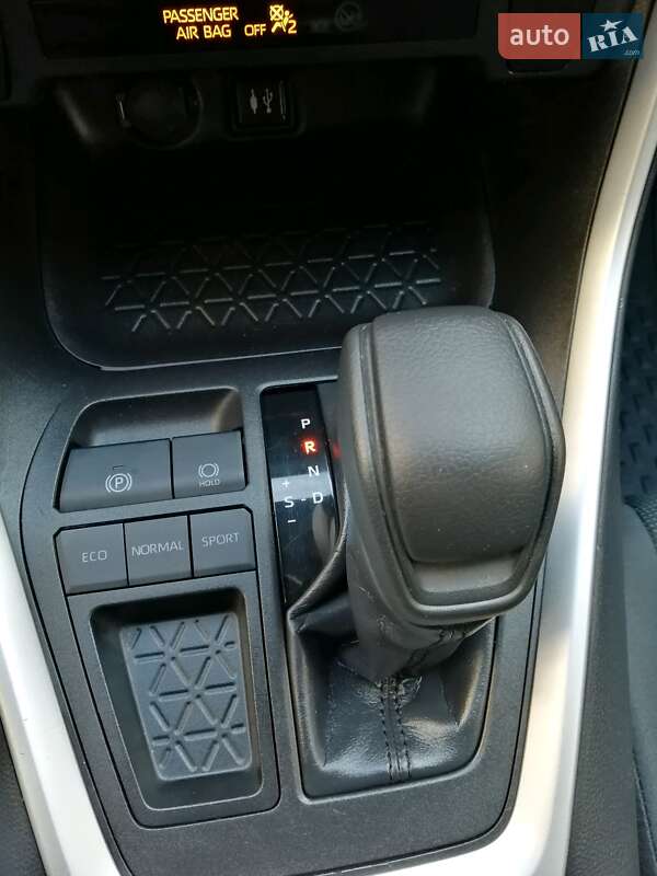 Позашляховик / Кросовер Toyota RAV4 2018 в Одесі