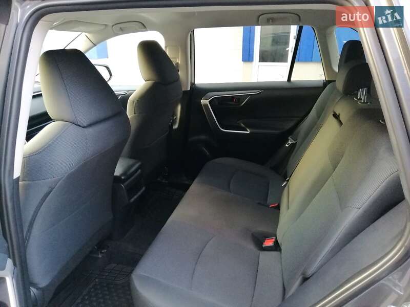 Позашляховик / Кросовер Toyota RAV4 2018 в Одесі