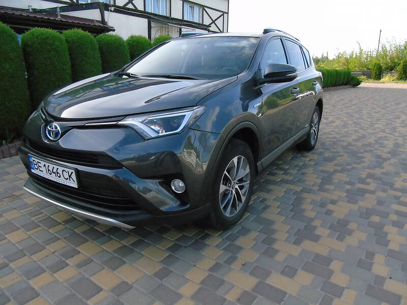 Позашляховик / Кросовер Toyota RAV4 2016 в Южноукраїнську