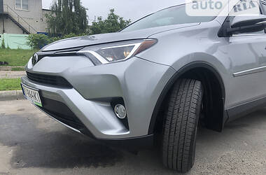 Внедорожник / Кроссовер Toyota RAV4 2016 в Харькове