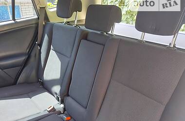 Внедорожник / Кроссовер Toyota RAV4 2015 в 