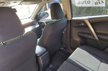 Внедорожник / Кроссовер Toyota RAV4 2015 в 