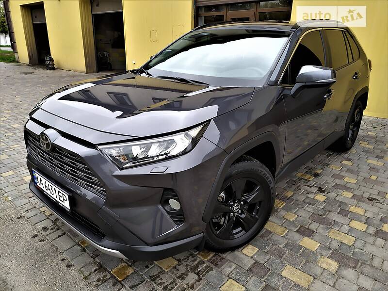 Toyota RAV4 Lounge AWD