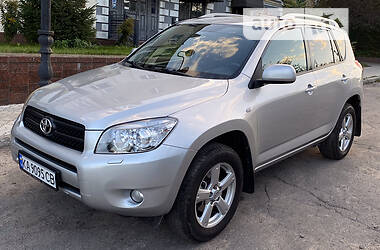 Позашляховик / Кросовер Toyota RAV4 2006 в Смілі