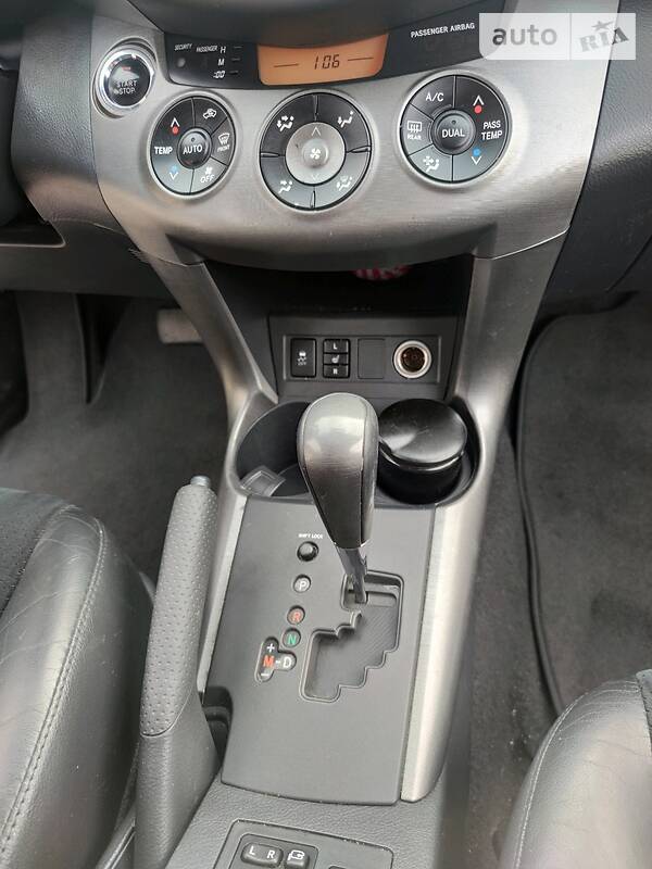 Позашляховик / Кросовер Toyota RAV4 2010 в Новоселиці фото 20 Позашляховик / Кросовер Toyota RAV4 2010 в Новоселиці