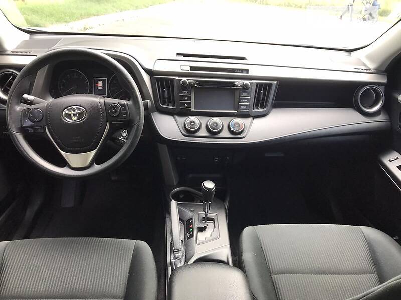 Внедорожник / Кроссовер Toyota RAV4 2017 в Черкассах