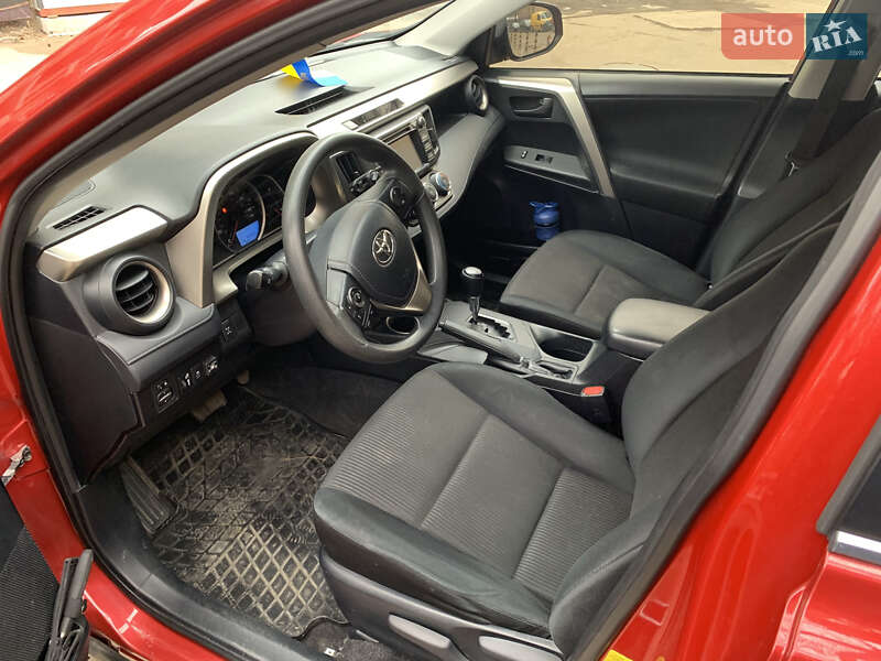 Універсал Toyota RAV4 2015 в Києві