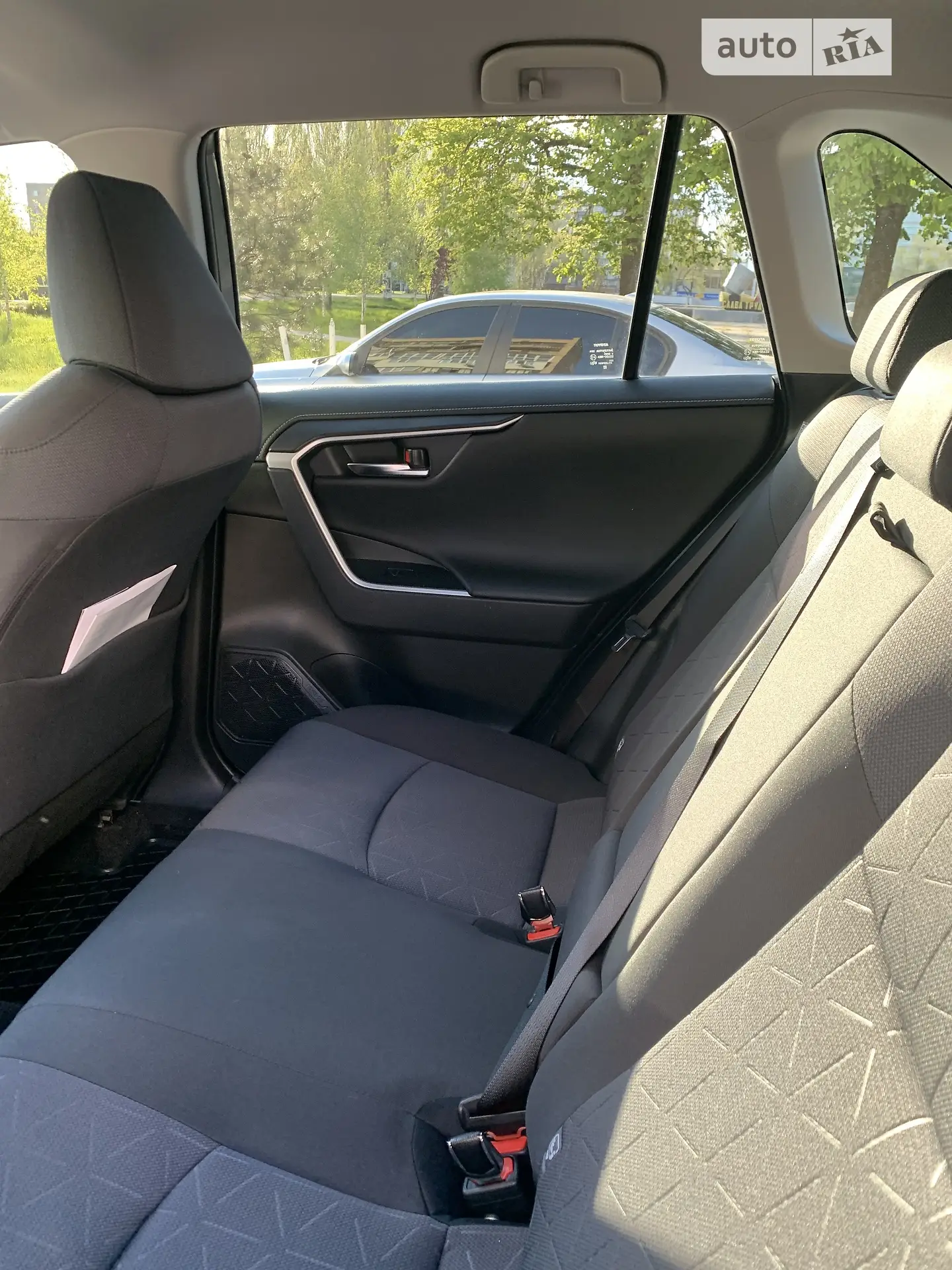 2020 Toyota RAV 4 - мініатюра 12