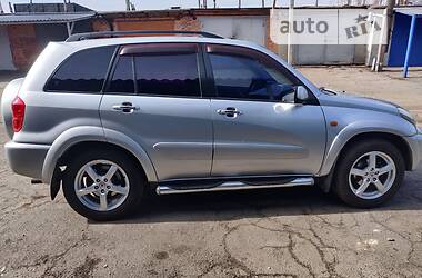 Внедорожник / Кроссовер Toyota RAV4 2003 в Полтаве