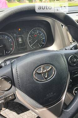Внедорожник / Кроссовер Toyota RAV4 2018 в Полтаве