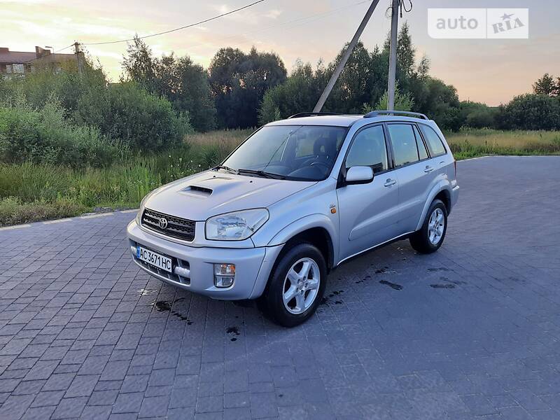 Toyota RAV4 4na4