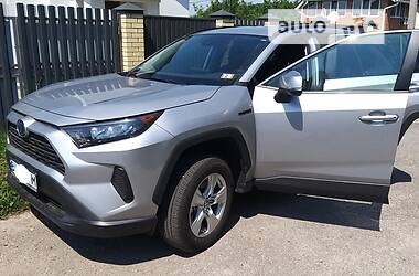 Позашляховик / Кросовер Toyota RAV4 2021 в Полтаві