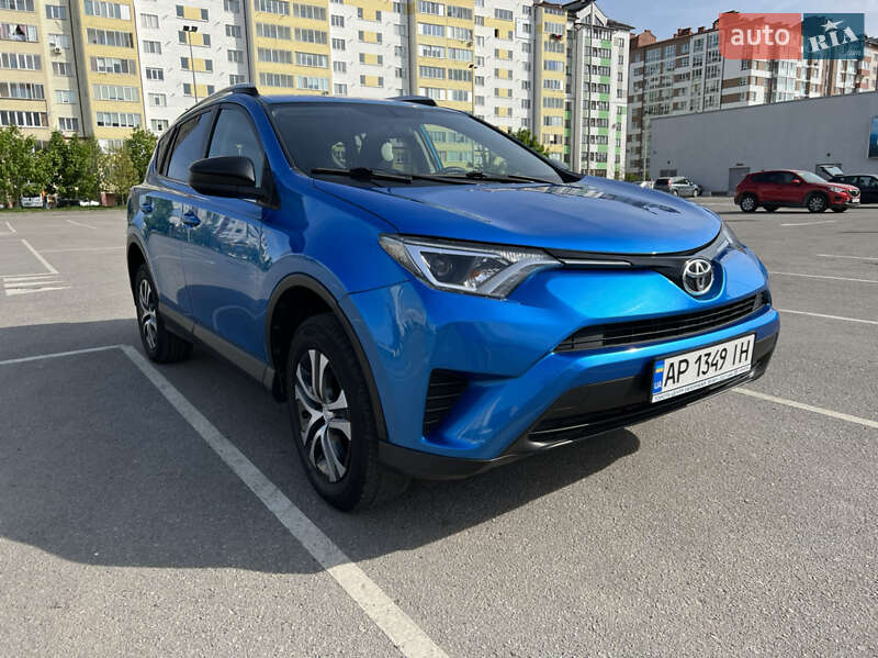Внедорожник / Кроссовер Toyota RAV4 2016 в Ирпене фото 6 Внедорожник / Кроссовер Toyota RAV4 2016 в Ирпене