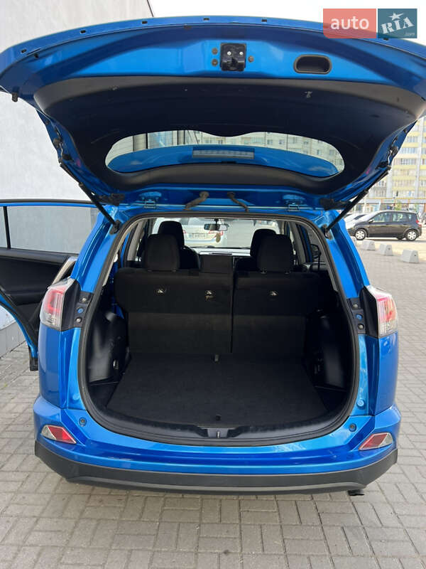 Внедорожник / Кроссовер Toyota RAV4 2016 в Ирпене фото 13 Внедорожник / Кроссовер Toyota RAV4 2016 в Ирпене