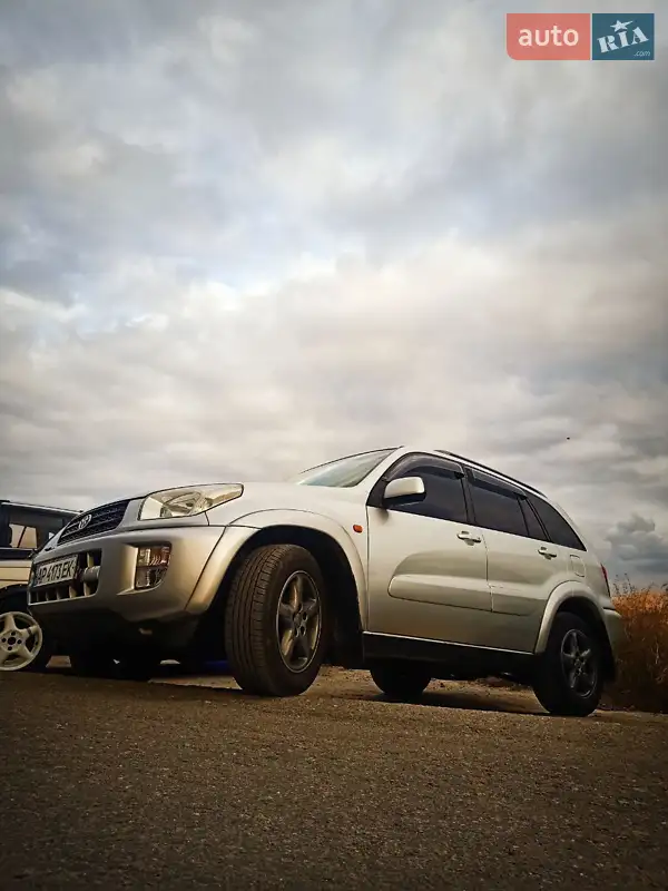 Toyota RAV4 2001