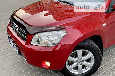 Внедорожник / Кроссовер Toyota RAV4 2008 в 