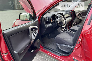 Внедорожник / Кроссовер Toyota RAV4 2008 в 