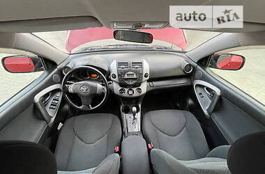 Внедорожник / Кроссовер Toyota RAV4 2008 в 