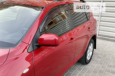 Внедорожник / Кроссовер Toyota RAV4 2008 в 