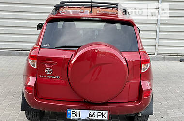 Внедорожник / Кроссовер Toyota RAV4 2008 в 