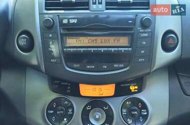 Внедорожник / Кроссовер Toyota RAV4 2010 в Николаеве