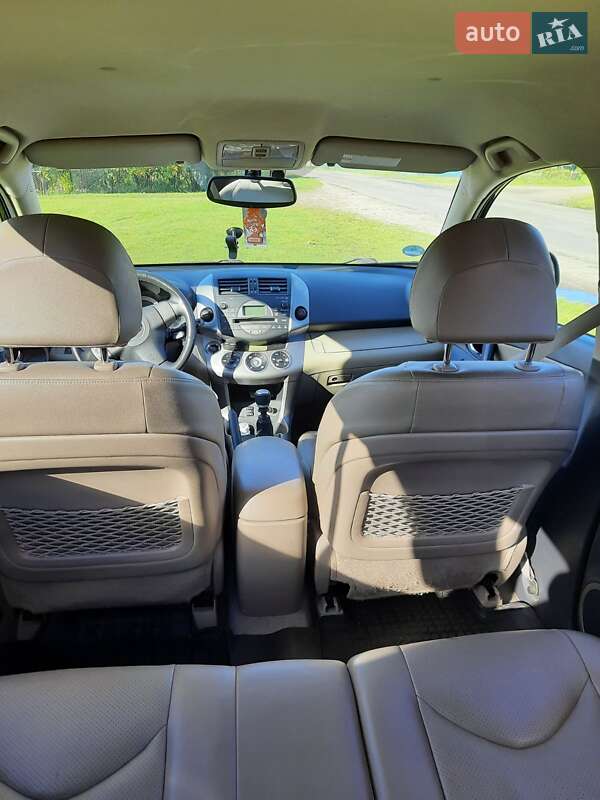 Позашляховик / Кросовер Toyota RAV4 2006 в Бродах