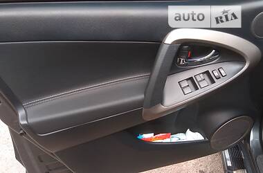 Внедорожник / Кроссовер Toyota RAV4 2007 в 