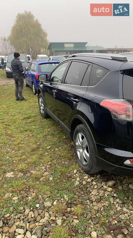 Внедорожник / Кроссовер Toyota RAV4 2017 в Ивано-Франковске фото 2 Внедорожник / Кроссовер Toyota RAV4 2017 в Ивано-Франковске