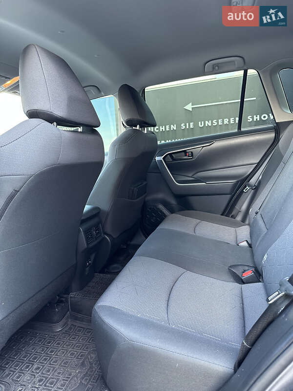 Позашляховик / Кросовер Toyota RAV4 2019 в Києві