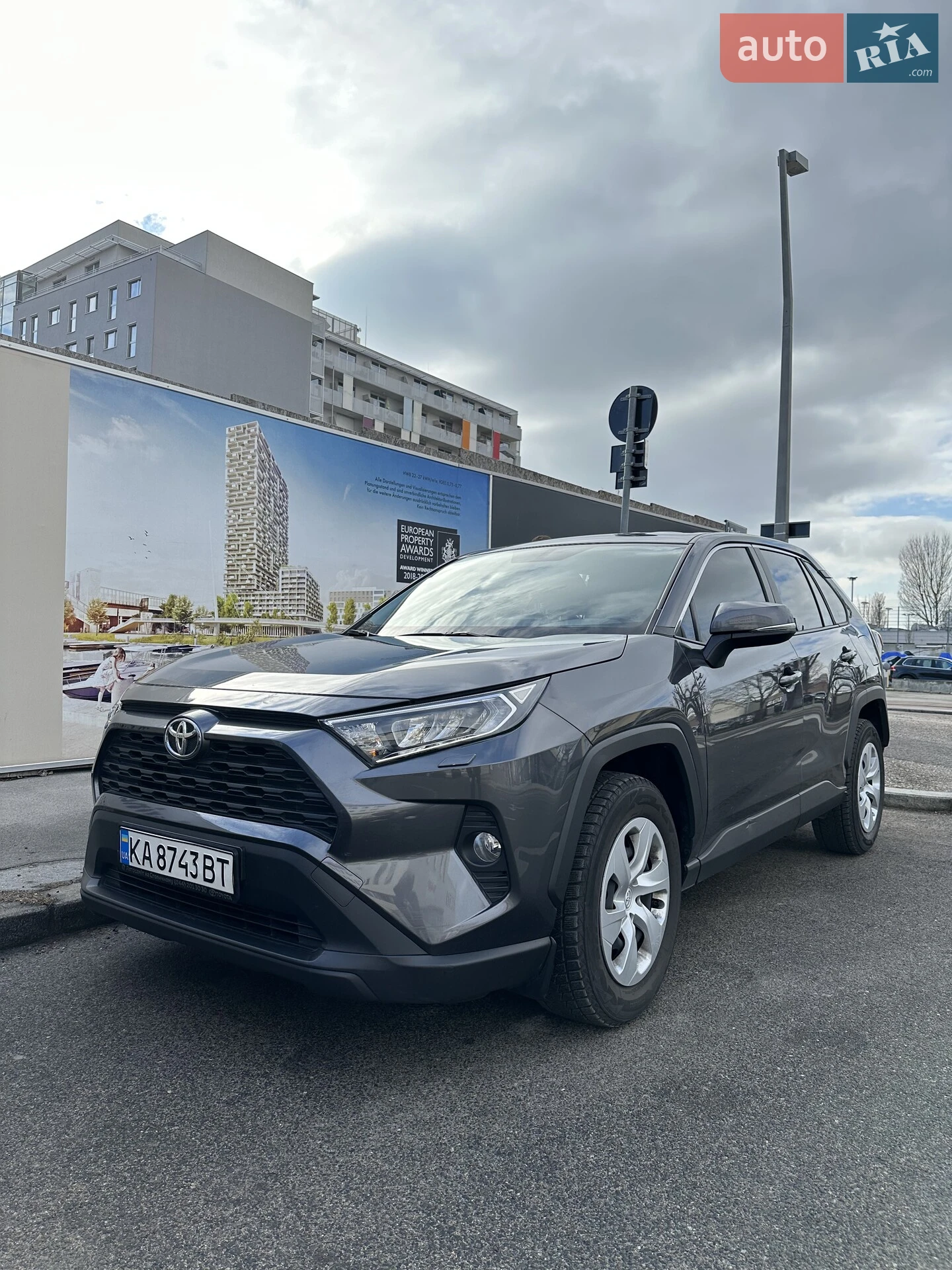 2019 Toyota RAV 4 - фото 1