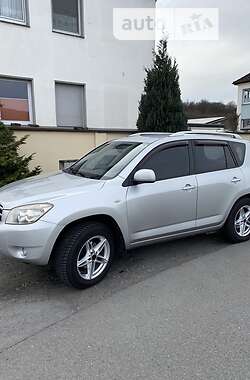 Позашляховик / Кросовер Toyota RAV4 2006 в Києві