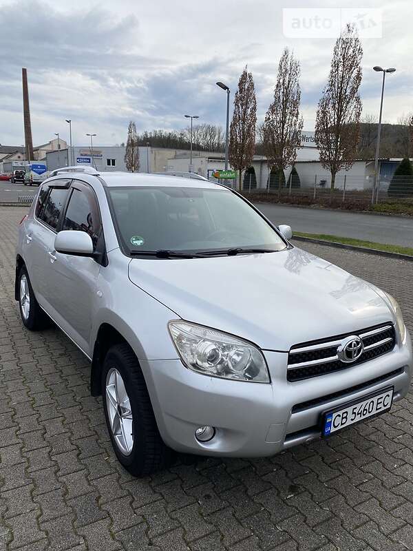 Позашляховик / Кросовер Toyota RAV4 2006 в Києві