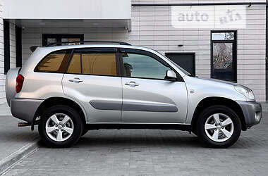 Внедорожник / Кроссовер Toyota RAV4 2003 в Кременчуге