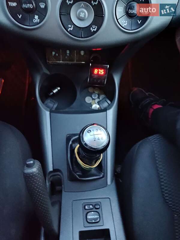 Позашляховик / Кросовер Toyota RAV4 2006 в Рівному фото 43 Позашляховик / Кросовер Toyota RAV4 2006 в Рівному