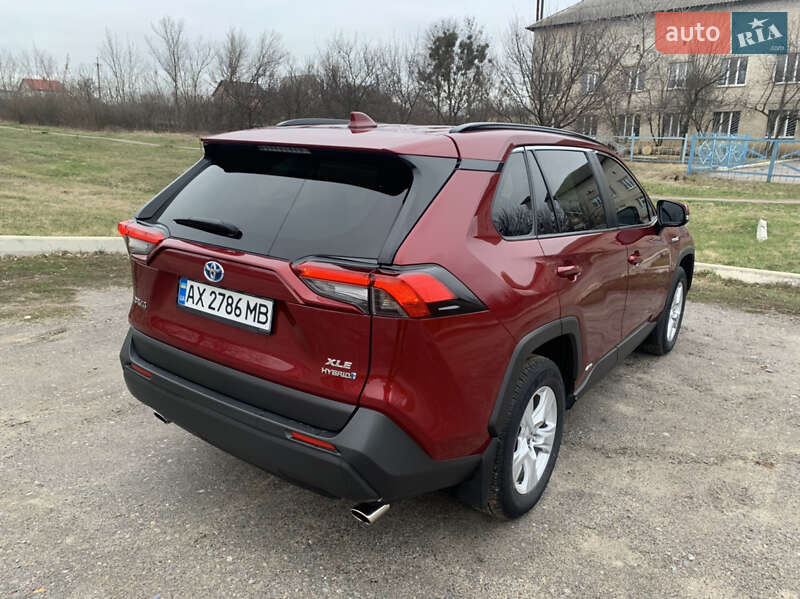 Внедорожник / Кроссовер Toyota RAV4 2019 в Новой Водолаге фото 5 Внедорожник / Кроссовер Toyota RAV4 2019 в Новой Водолаге
