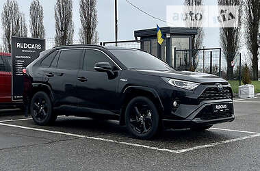 Внедорожник / Кроссовер Toyota RAV4 2021 в Кременчуге