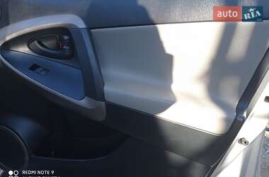 Позашляховик / Кросовер Toyota RAV4 2006 в Одесі