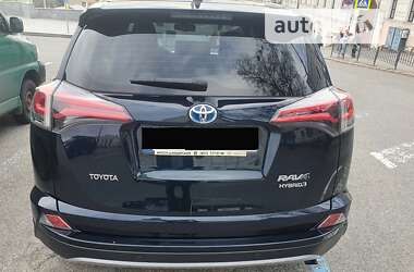 Позашляховик / Кросовер Toyota RAV4 2017 в Харкові