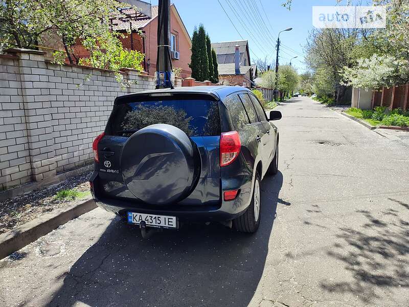 Позашляховик / Кросовер Toyota RAV4 2007 в Києві
