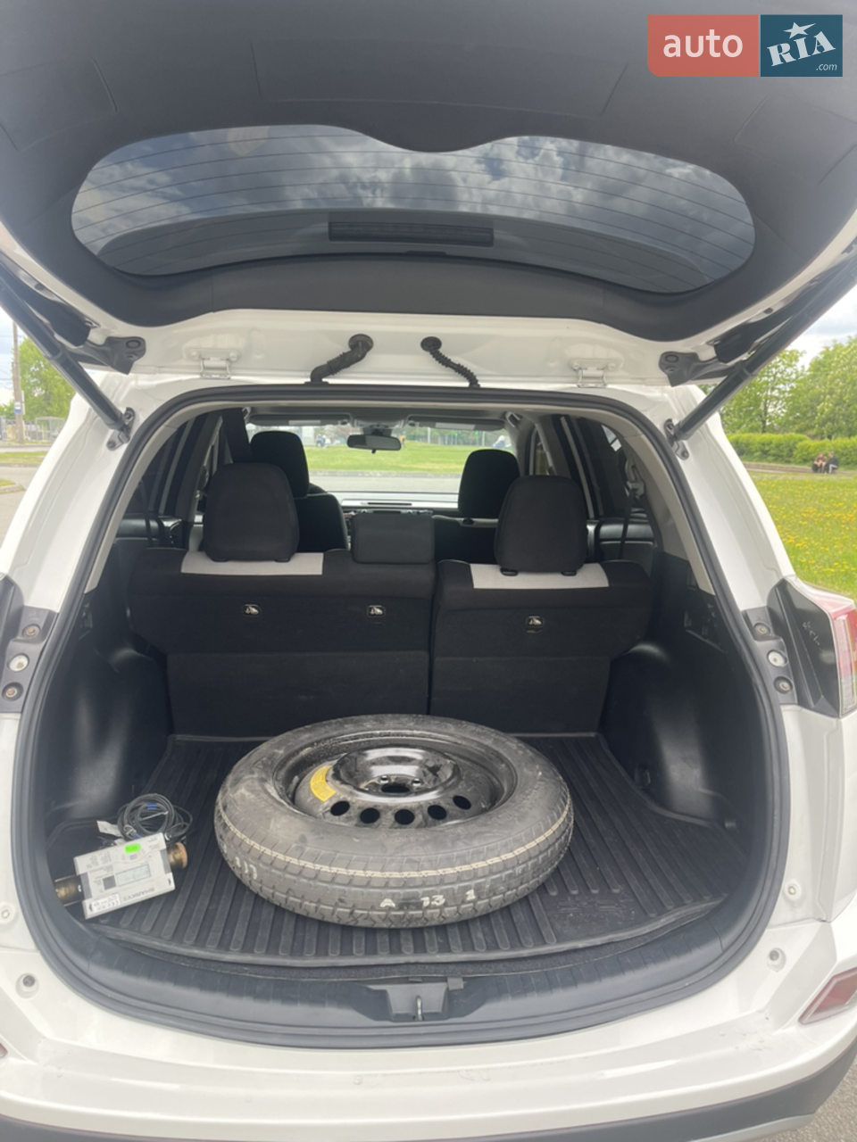 2016 Toyota RAV 4 - мініатюра 18