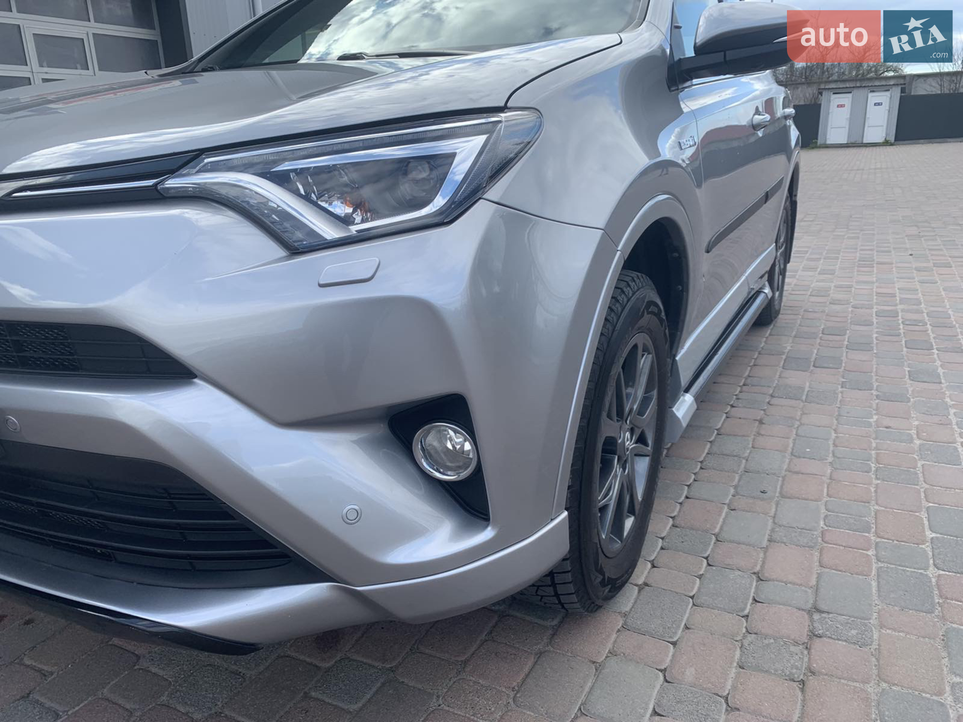 2017 Toyota RAV 4 - фото 1