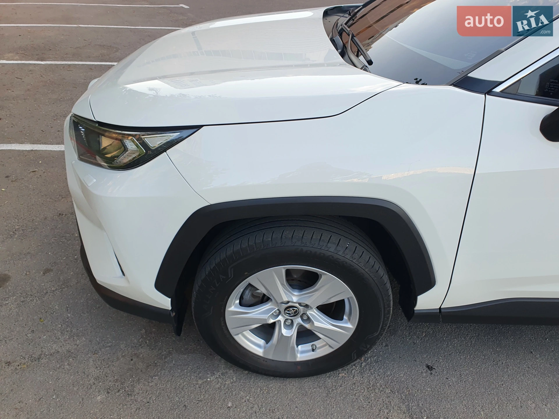 2019 Toyota RAV 4 - мініатюра 10