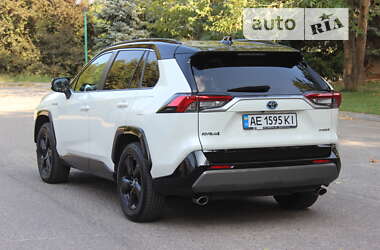 Внедорожник / Кроссовер Toyota RAV4 2019 в Днепре