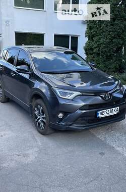 Внедорожник / Кроссовер Toyota RAV4 2016 в Виннице