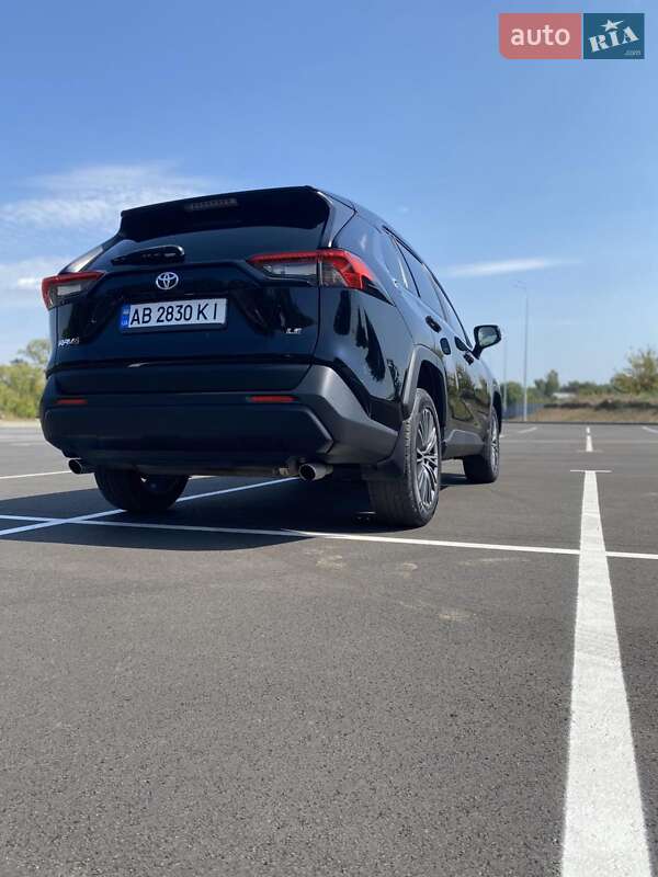Позашляховик / Кросовер Toyota RAV4 2019 в Вінниці