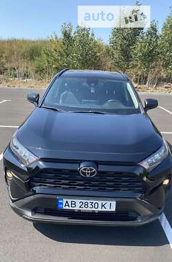 Внедорожник / Кроссовер Toyota RAV4 2019 в Виннице