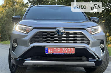 Позашляховик / Кросовер Toyota RAV4 2020 в Львові